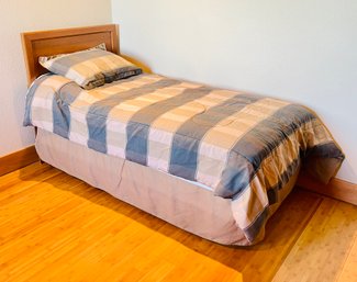 Simple Bed With Wooden Frame & Sealy Mattress