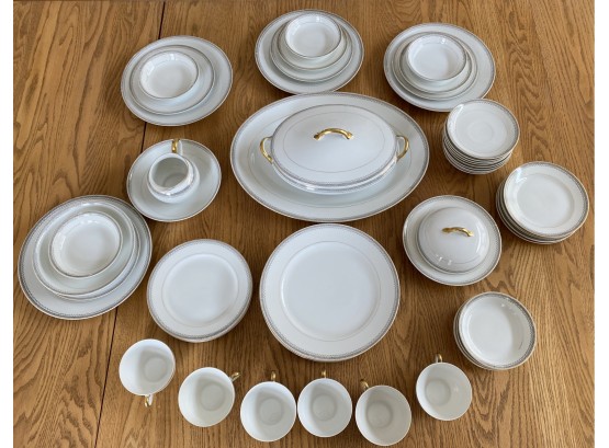 Noritake Keyboard Pattern Dessert Service For 6 With Extras (54 Pieces)