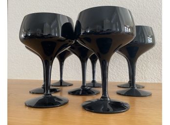 Set Of 8 Black Ruby Stemmed Coupe Wine Glasses