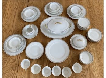 Noritake Keyboard Pattern Dessert Service For 6 With Extras (54 Pieces)
