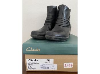 Clarks Bendables Ankle Boots Size 7m