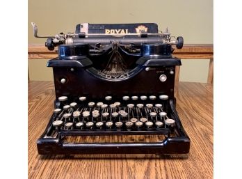 Vintage 1927 Royal Standard Manual Typewriter Model 10