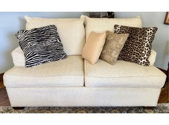 Ethan Allen Love Seat ( Throw Pillows Included)