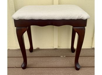 Bombay Co. Queen Ann Bench With Removable Seat
