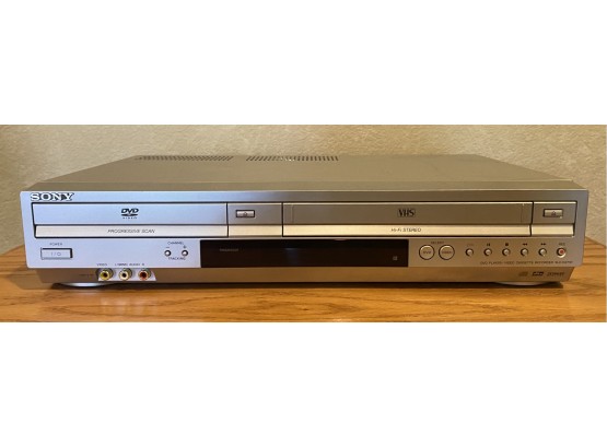 Sony DVD/VHS Model SIVD2701P