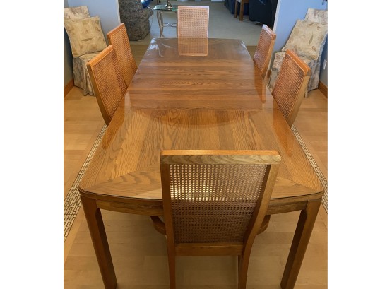 Broyhill Oak Dining Room Table With Glass Top And Two Leaves (Unmarked)