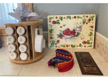 Lot Of 12 Kitchen Items Including Cork-backed Placemats, Pot Holders, Wood Spice Caddy And More