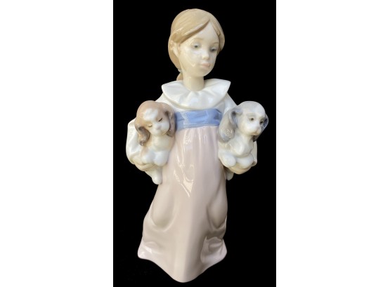 Authentic Retired Lladro 'Arms Full Of Love' Girl With Puppies 6419