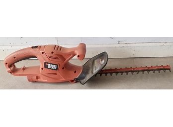 Black And Decker TR116 Hedge Trimmer