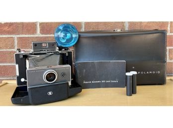 Polaroid Automatic 100 Vintage Land Camera Wit Case And Accessories