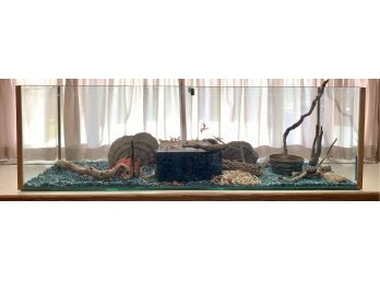 Large Animal Tank With Many Accessories