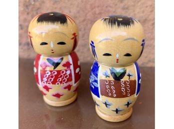 Pair Of Petit Wood Salt And Pepper Shakers- Hand Painted Made In Japan