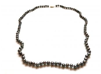 Black Or Silver Opalescent Strand Of Cultured Pearls