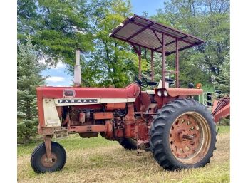 Farmall 706 Row-Crop Tractor