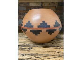 Navajo Vase By Arnold Lameman