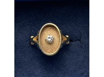 Gorgeous 14k Yellow Gold Ring With 1/8 Carat Diamond 3.45 Grams