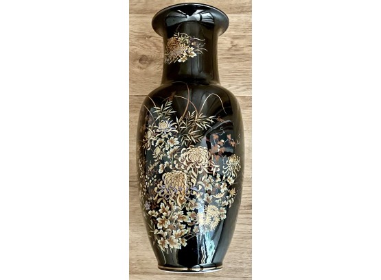 Imperial Kiku Black Porcelain Vase With Traditional Japanese Design