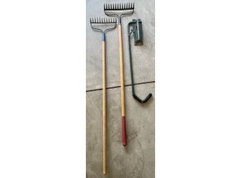 3 Yard Tools With 2 Welded Bow Rakes And 1 Edger