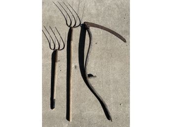 3 Antique Farm Tools With 2 Pitch Forks And I 1 1926 Scythe