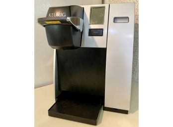 Keurig Coffee Machine *ATTENTION, READ DESCRIPTION* THIS ITEM HAS AN ALTERNATE PICKUP DATE