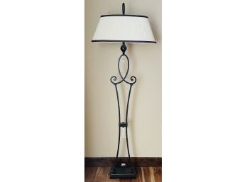Floor Lamp With Tear Drop Crystal Accent