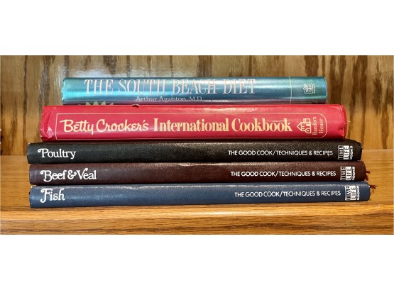 Cookbook Lot-5 Hardback Books And 1 Betty Crocker