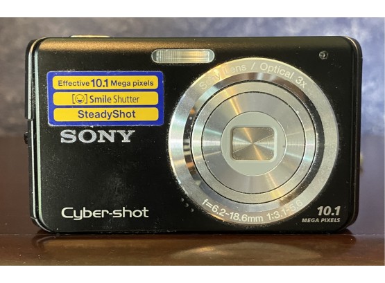 Sony DSC-W180 Digital Camera With USB Cable