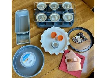 Lot Of Misc. Kitchen Baking Related Items