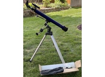 Tasco Galaxsee Telescope With Accessories