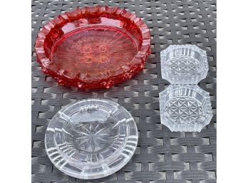 4 Pc. Ashtray Lot With 1 Large Red Cut Crystal