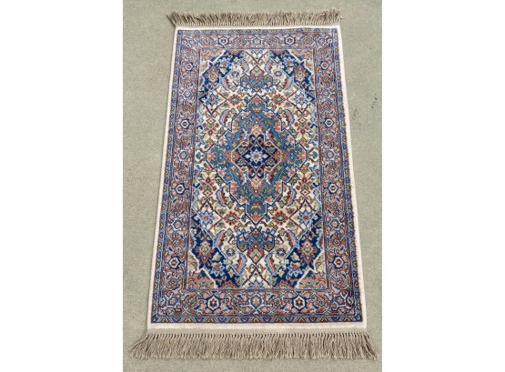 Beautiful Area Rug With Fringes