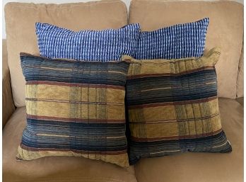 Lot Of 4 Decorative Pillows