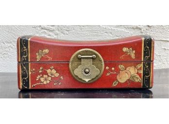 Beautiful Chinese Hand Painted Box