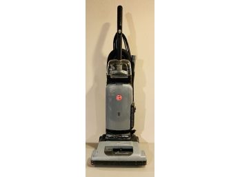 Hoover Upright Vacuum 12 Amp Motor Patented Wind Tunnel