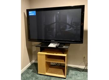 55' Panasonic TV With Swivel Base/stand & Remote