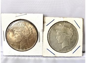 Pair Of 2 United States Silver Peace Dollars 1922