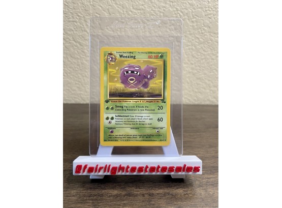 Weezing 45/62 Near Mint Pokemon Card Fossil Set 1st Edition Uncommon 1999