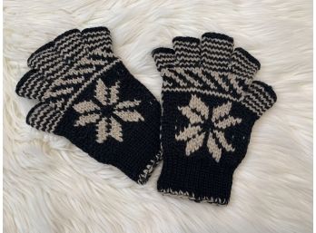 Moncler 100% Wool Knited Fingerless Gloves- Men's