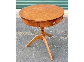 Round Vintage Side Table (Some Wood Peeling Off Sides)