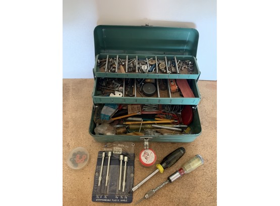 Green Metal Simonsen Toolbox W Misc Tools And Hardware