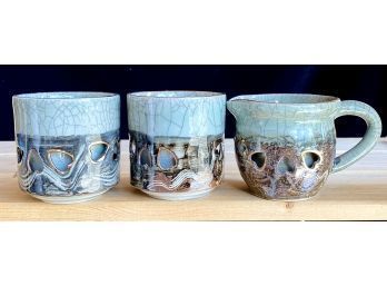 Gorgeous Set Of Ceramic Mugs With Gilt Accent And Inside Bull Deisgn