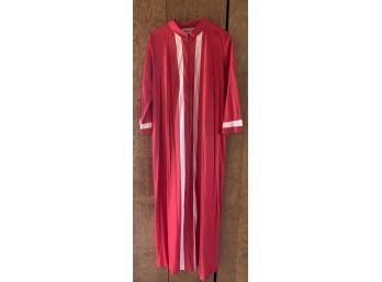 Vintage Vanity Fair Robe/nightgown