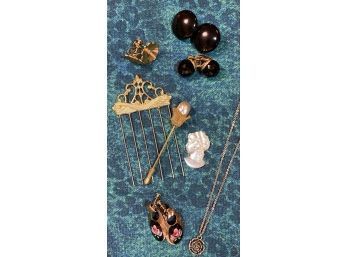 Lot Of Vintage Pins And Earrings