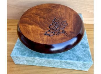 Beautiful Wooden Japanese Stand