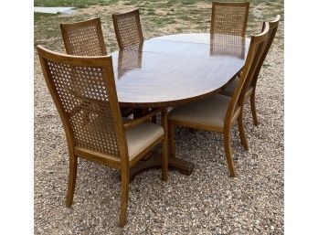 Drexel Heritage Furnishings Wood Table With 2 Leaves And 6 Chairs