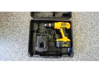 DeWalt 18 Volt Rechargeable Drill Gun With Charger And Case