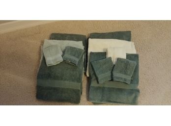 Set Of 6 Bath Towels And 5 Wash Clothes In Dark Sage, Yellow And Light Sage.
