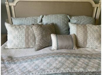 Reversible Quilted King Coverlet Bedding Set Includes Shams & Decorative Pillows