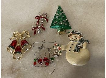 Grouping Of Five Pieces Of Christmas Costume Jewelry