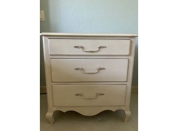 Three-Drawer Nightstand In Antique White Color With Cabriole Legs